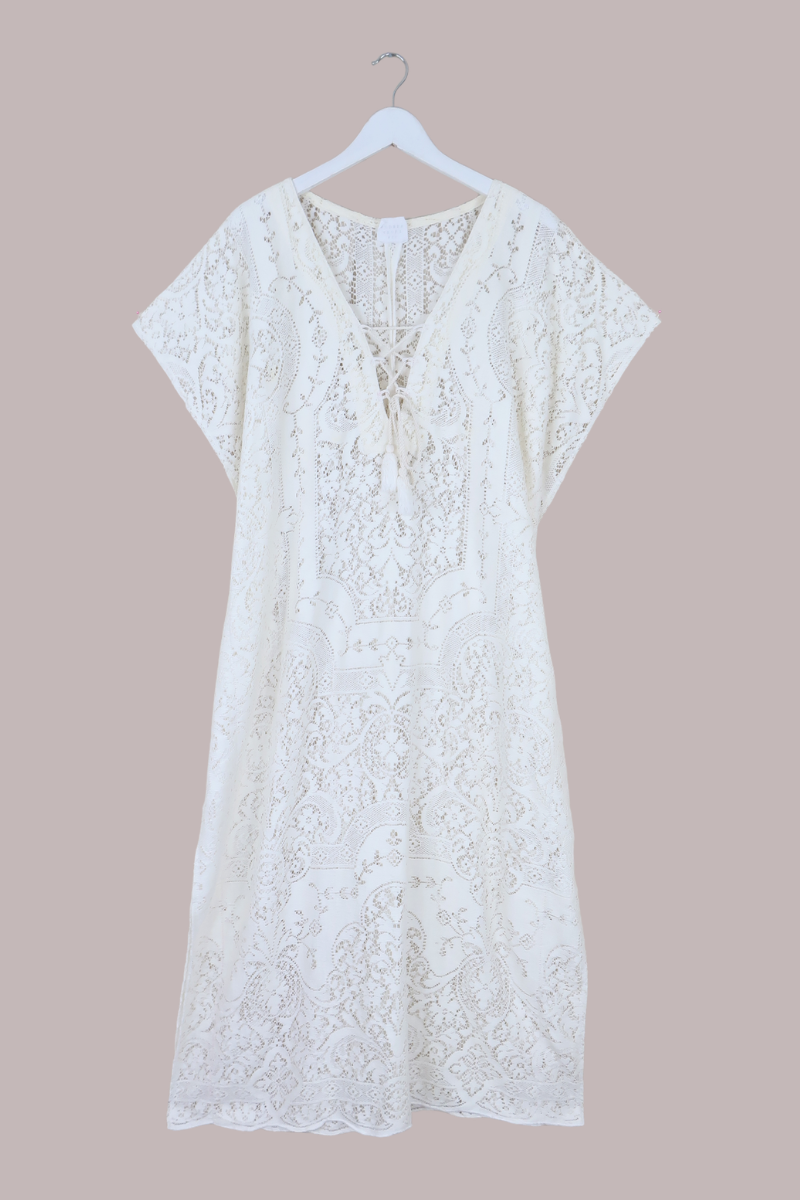 Frida Kaftan Dress in Magnolia White Lace - Free Size
