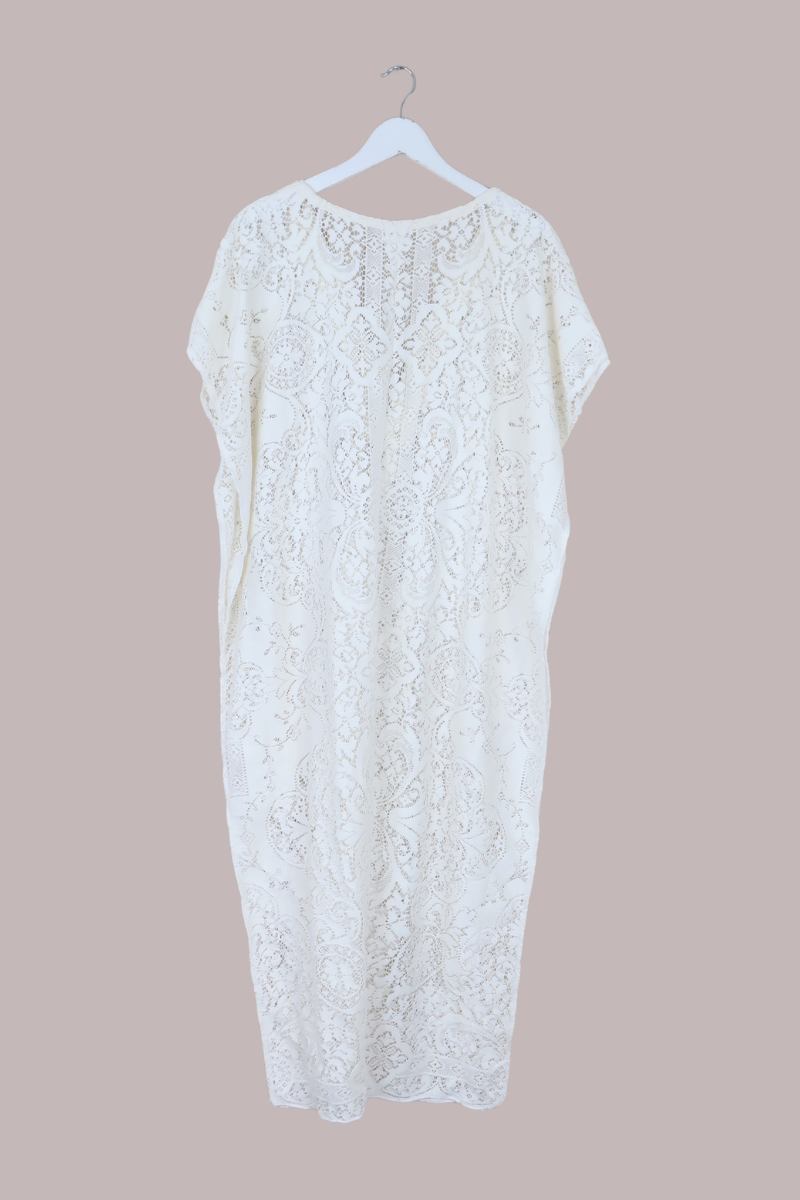 Frida Kaftan Dress in Magnolia White Lace - Free Size