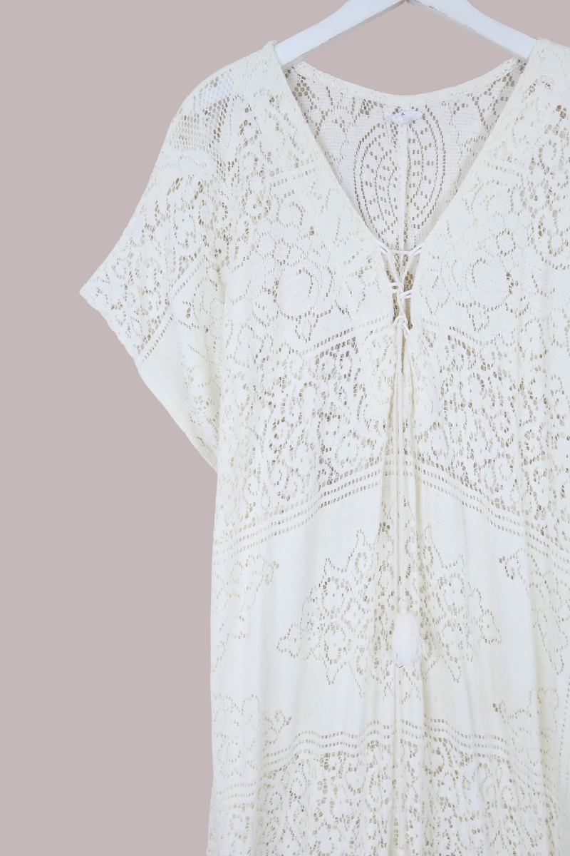 Frida Kaftan Dress in Picnic White Lace - Free Size