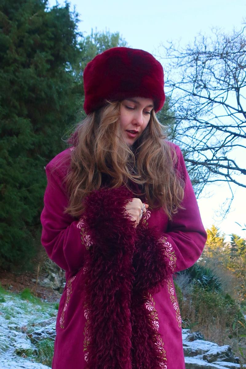 Anastasia Faux Fur Hat in Wine Red