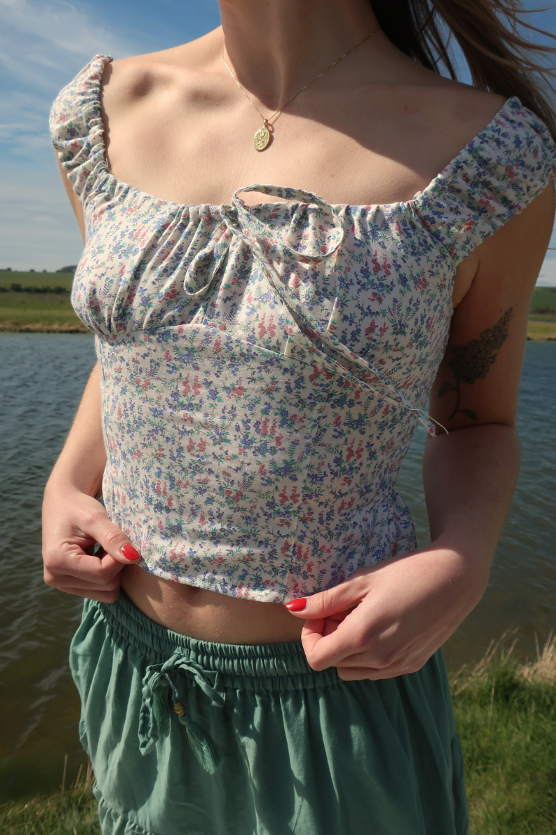 Taylor Vintage Curtain Bustier Crop Top in Snowbell White with Pastel Buds - Size XS