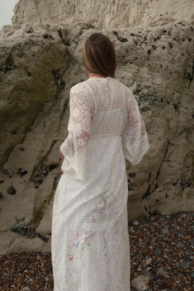 Ramona Robe in Chrysanthemum White Lace - Free Size