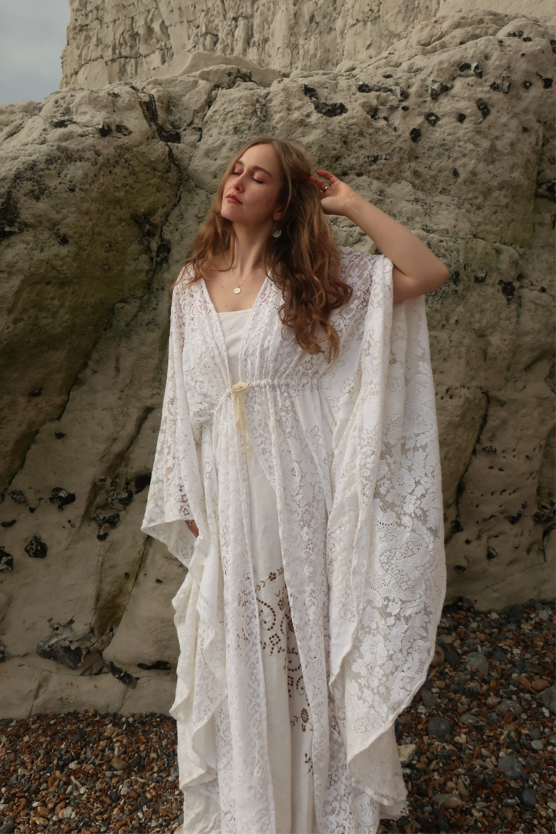 Carlotta Butterfly Robe in Snowdrop White Lace - Free Size