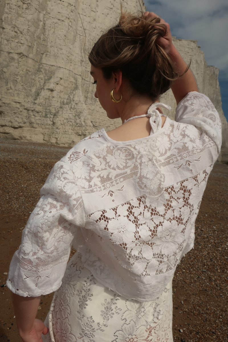 Francesca Cropped Blouse in Dandelion White Lace - Free Size