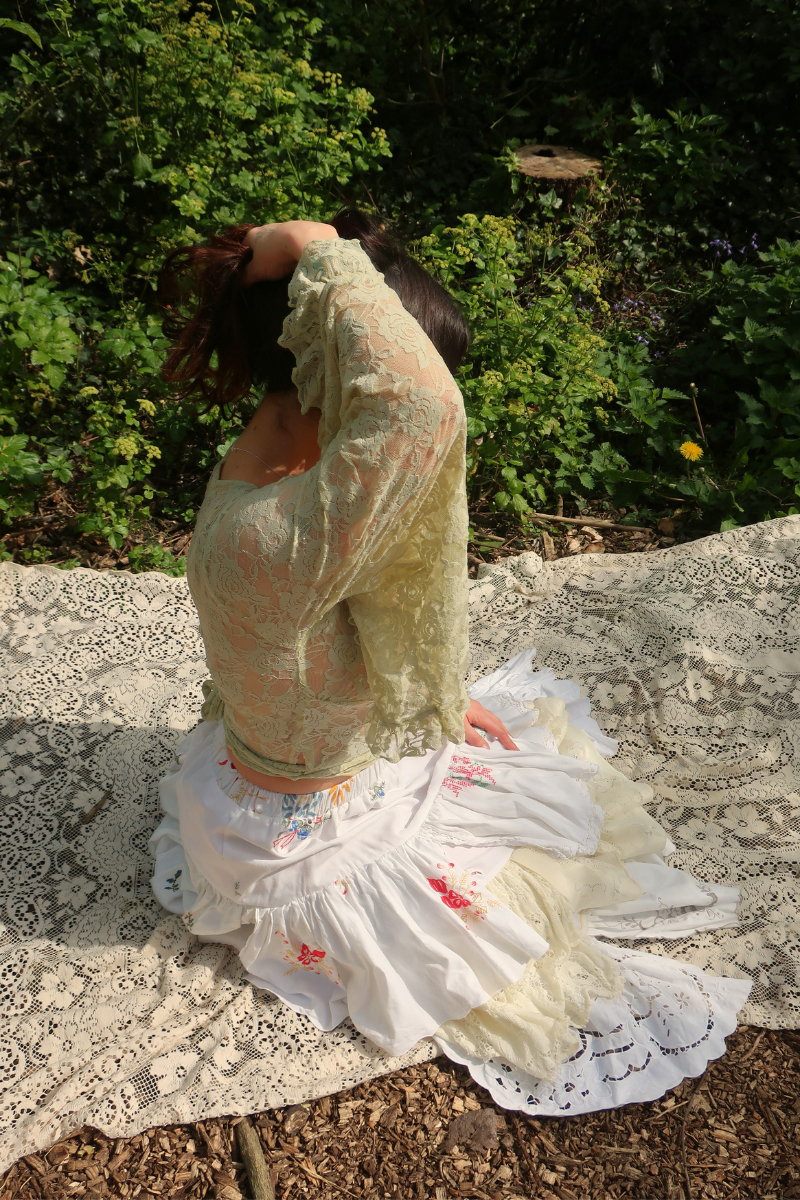 Wendy Vintage Tablecloth Flounce Skirt in Cottage Garden Flowers
