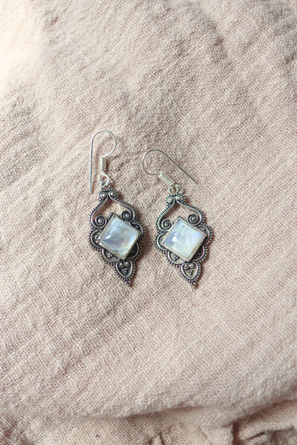 Antique Drop Earrings in Silver with White Moonstone