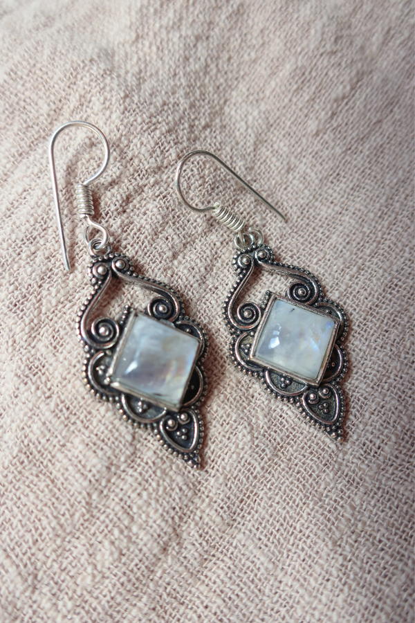 Antique Drop Earrings in Silver with White Moonstone