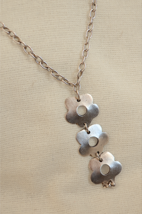 Daisy Medallions Silver Plated Necklace