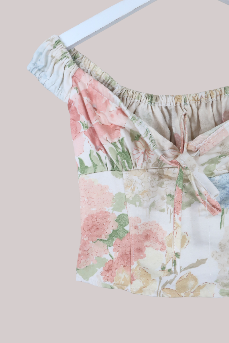 Taylor Vintage Curtain Bustier Crop Top in Pastel Pink Hydrangeas - Size S