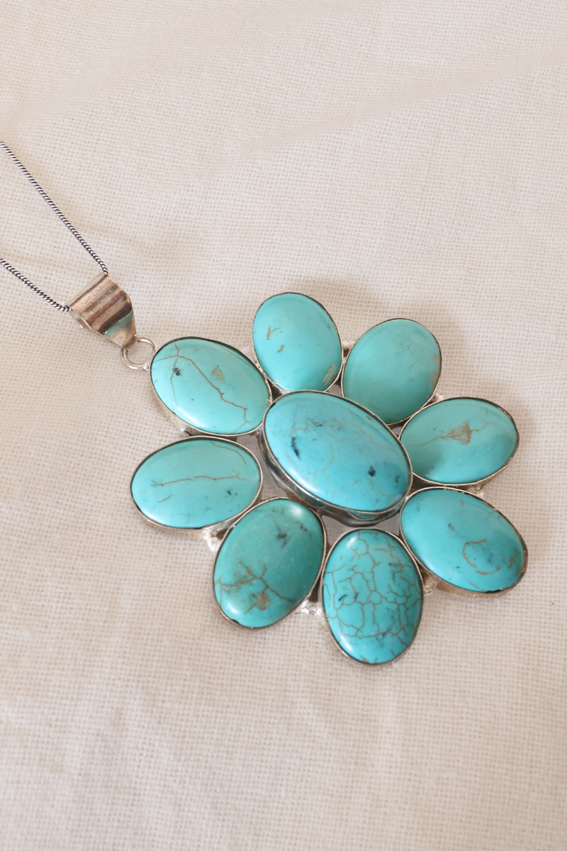 Turquoise Daisy Silver Plated Necklace