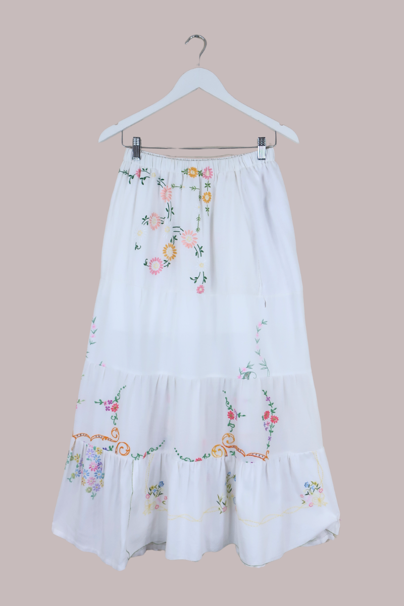 Adelaide Vintage Tablecloth Tiered Skirt in Cotillion Carnations Embroidery