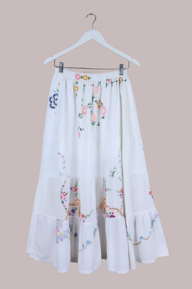 Adelaide Vintage Tablecloth Tiered Skirt in Cotillion Carnations Embroidery