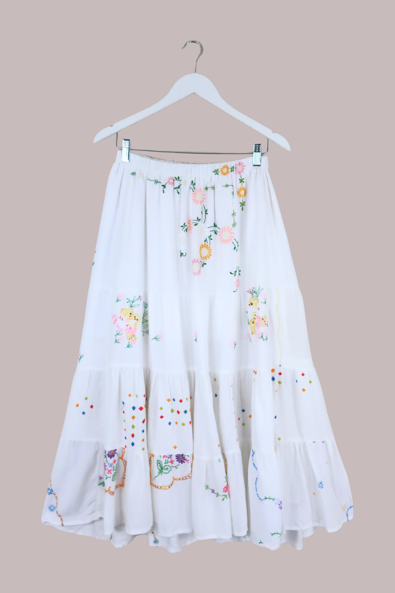 Adelaide Vintage Tablecloth Tiered Skirt in Spring Chicken Floral