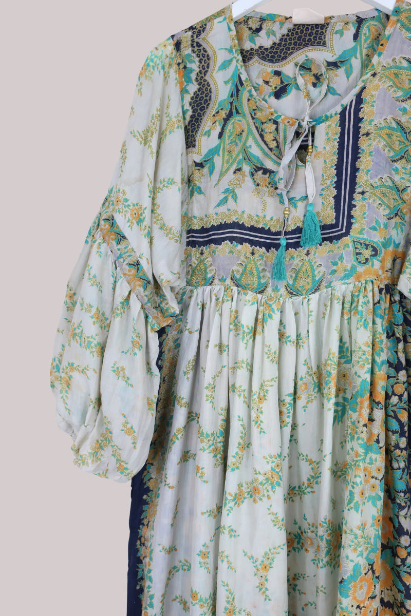 Daisy Vintage Cotton Maxi Dress - Beautiful Blossom Garden Walls - Size XS
