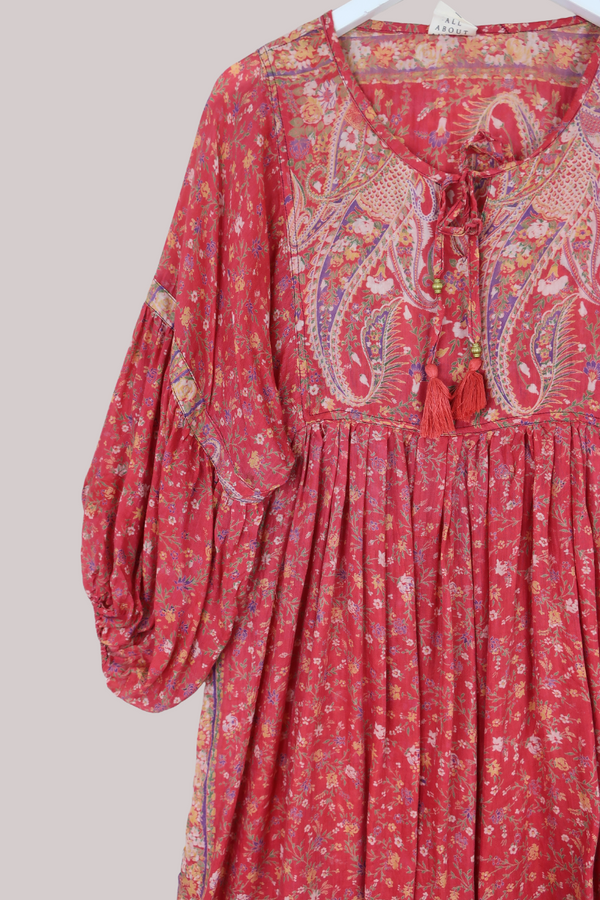 Daisy Vintage Cotton Midi Dress - Rose Hip Red Pretty Floral - Size M/L