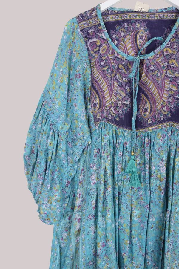 Daisy Vintage Cotton Midi Dress - Cerulean Blue Flower Meadow - Size S/M