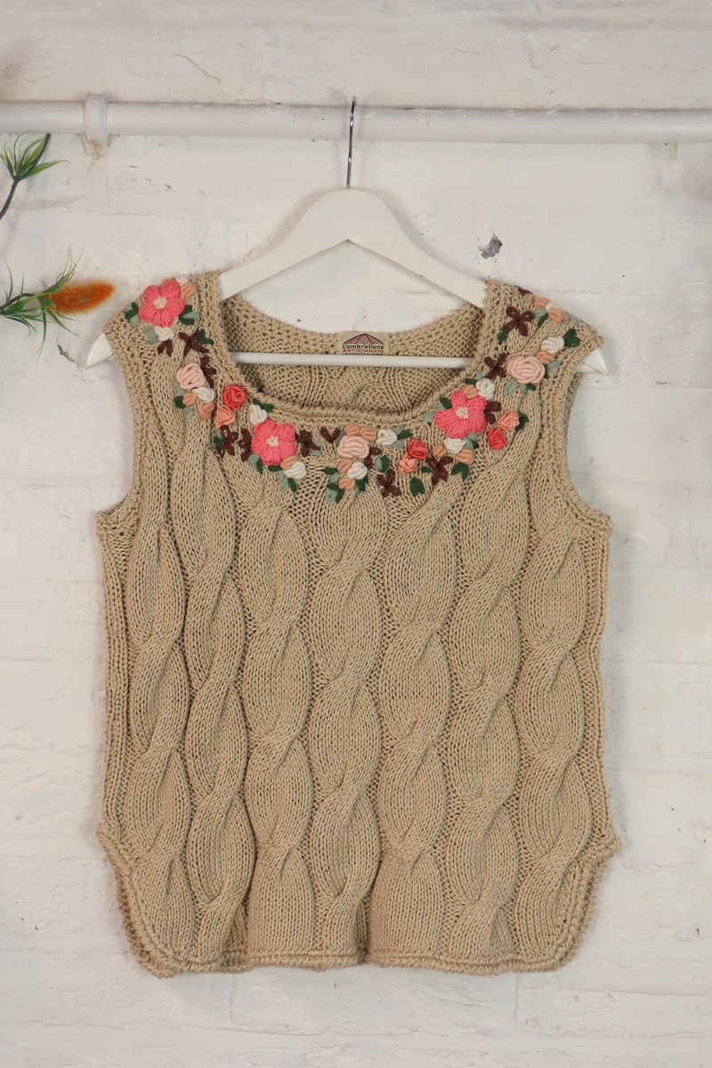 Vintage Knit Vest - Woven Flower Basket - Size M/L