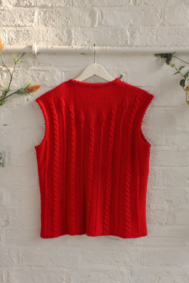 Vintage Knit Waistcoat - Candy Apple Cableknit - Size L