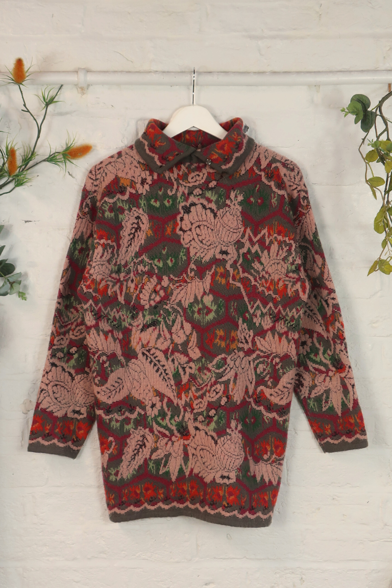 Vintage Knit Jumper - Antique Floral Painting - Size M/L