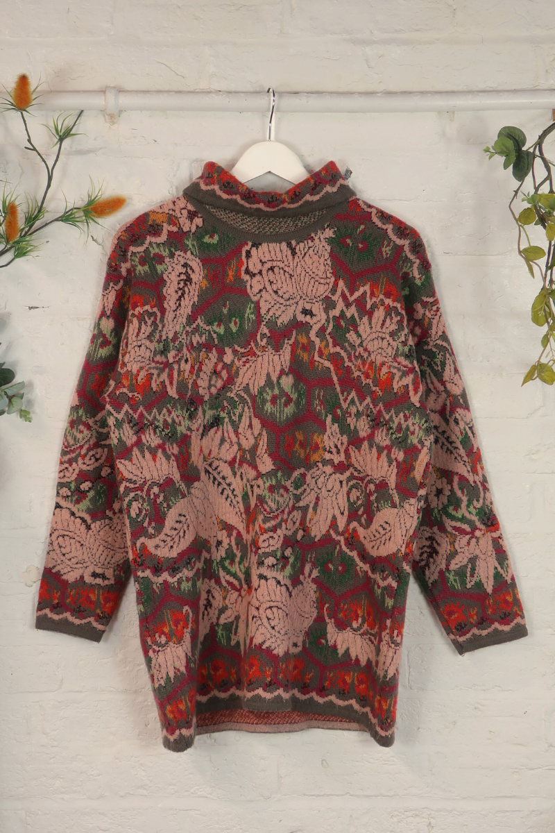 Vintage Knit Jumper - Antique Floral Painting - Size M/L