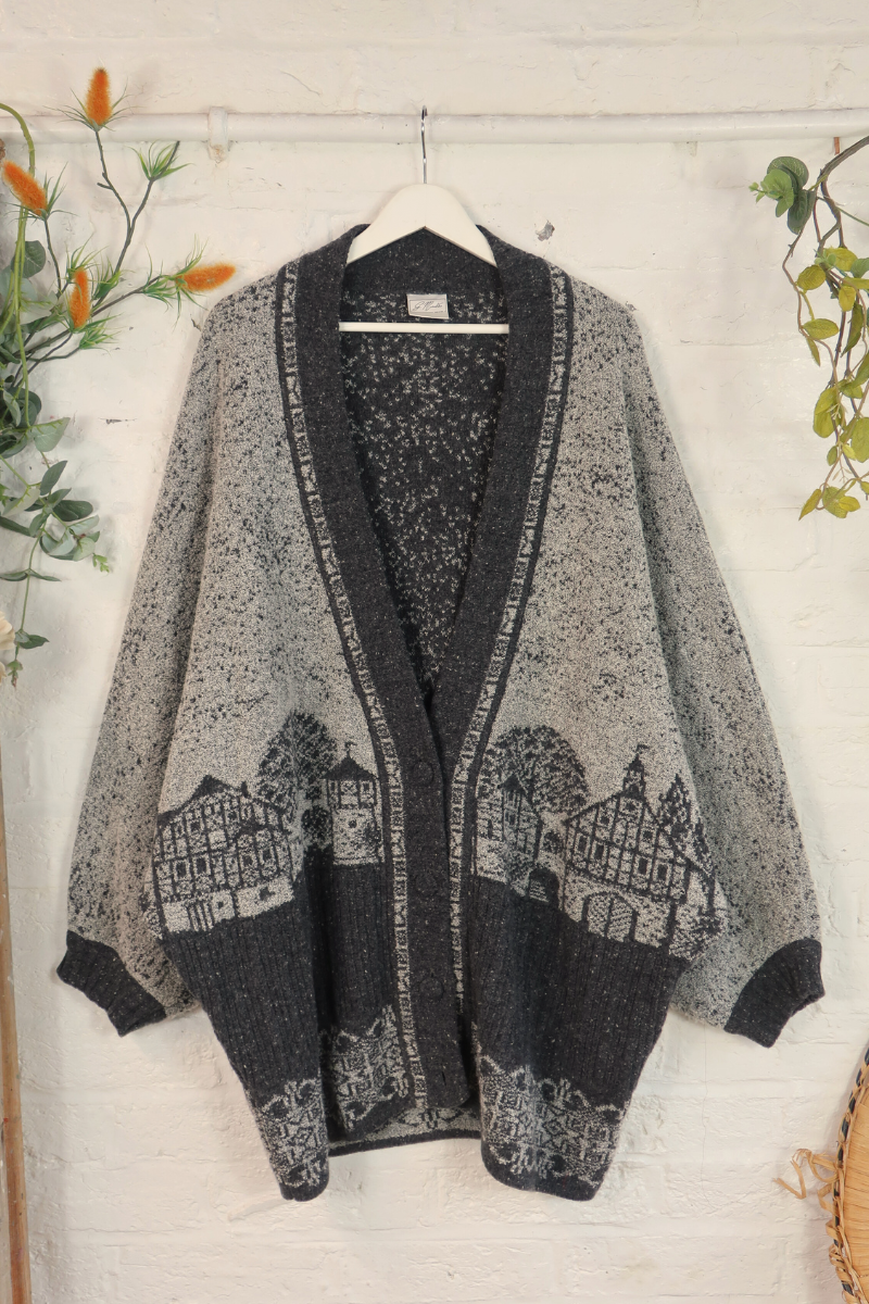 Vintage Knit Cardigan - Gothic Village - Size XXL