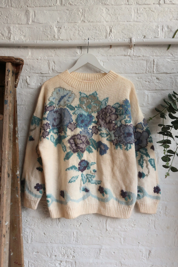 Vintage Knit Jumper - Winter Bouquet - Size XL