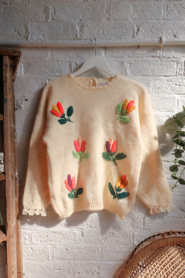 Vintage Knit Jumper - Granny's Tulips - Size M/L