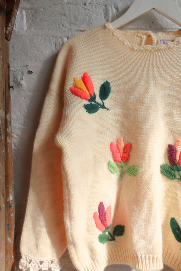 Vintage Knit Jumper - Granny's Tulips - Size M/L