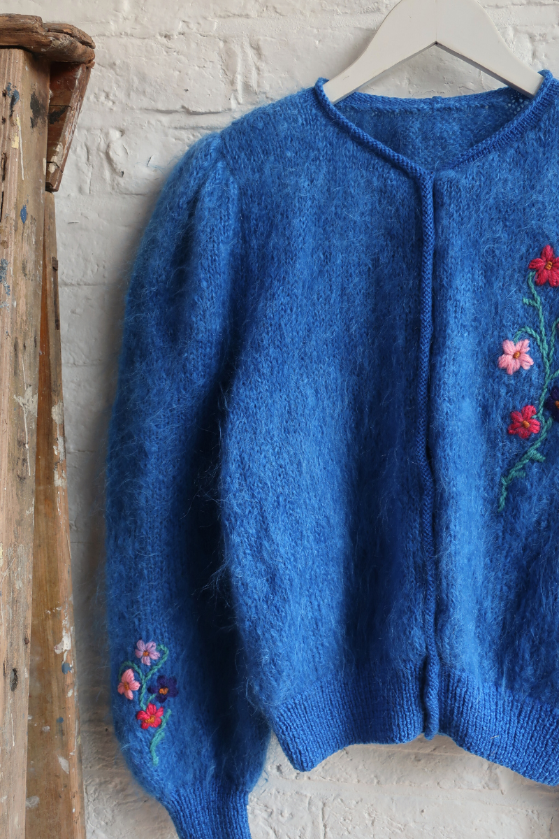 Vintage Knit Cardigan - Blue Posies - Size L
