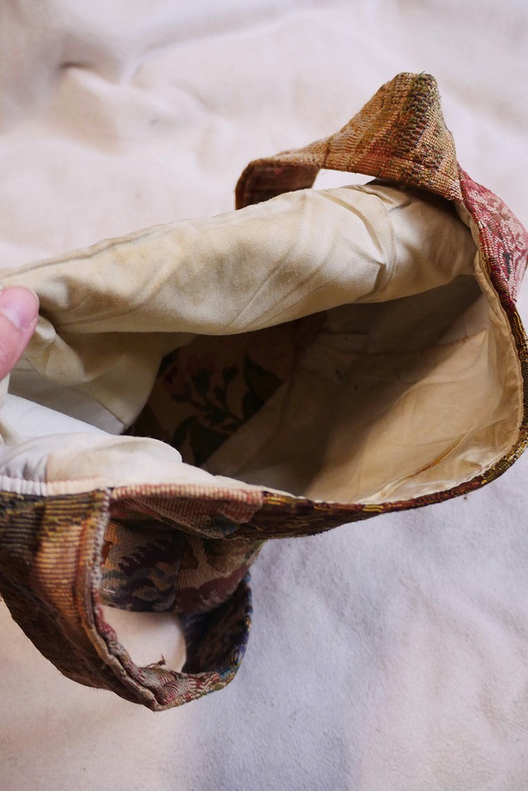 Vintage Rose Bloom Tapestry Side Pouch Bag