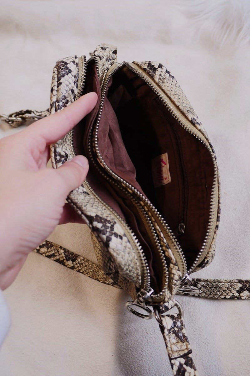 Vintage Y2k Snake Effect Side Bag