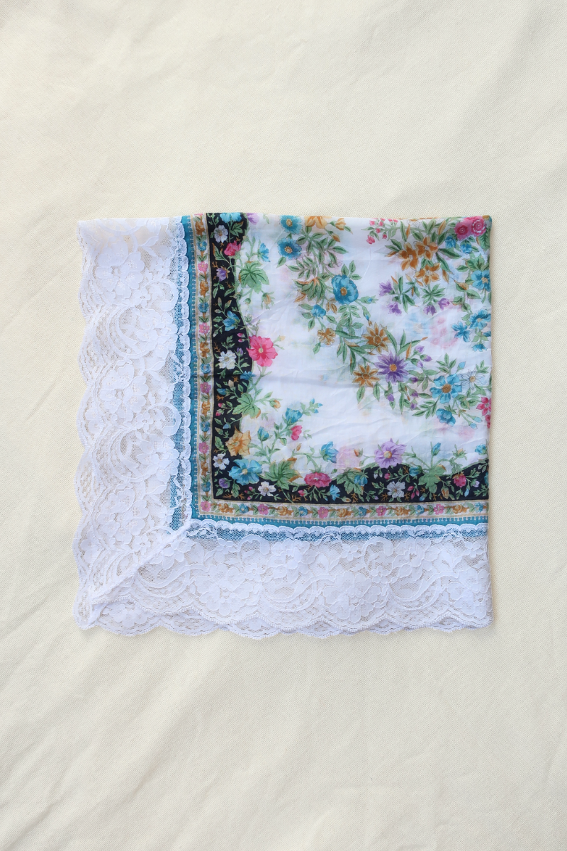 Vintage Lace Scarf in Wildflower Picnic