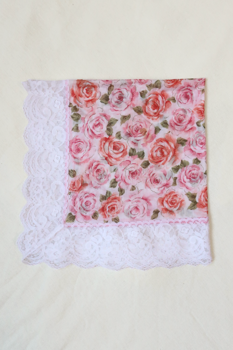 Vintage Lace Scarf in Peachy Pink Roses