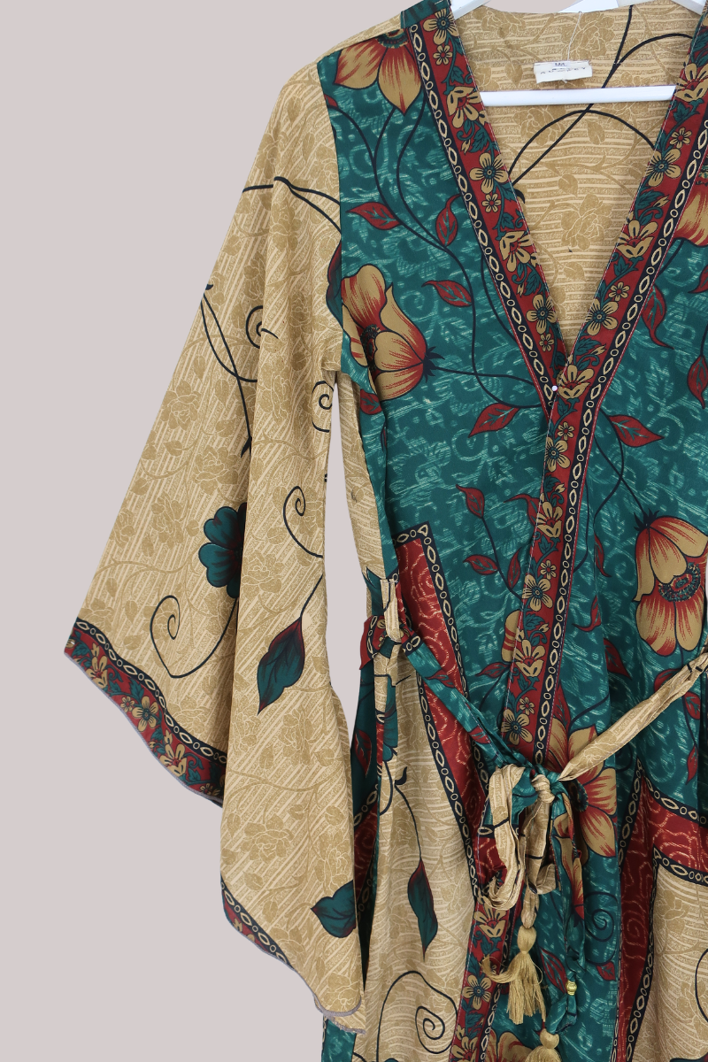 Gemini Kimono in Gold Spiralling Vines - Size M/L