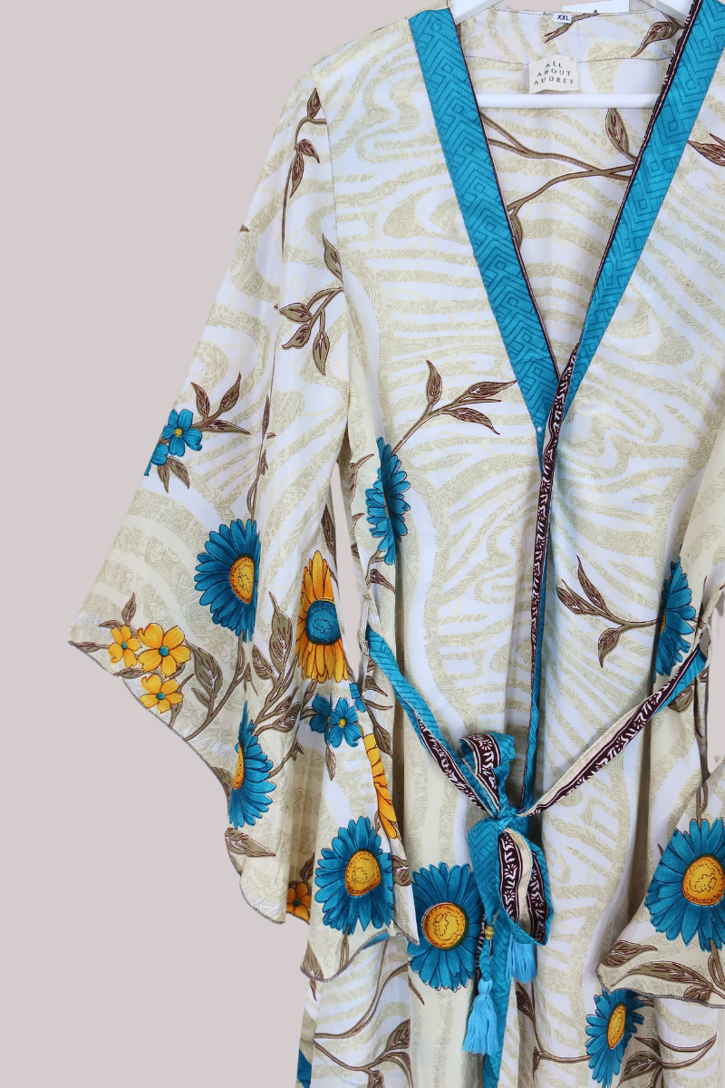 Gemini Kimono in Wall Climbing Sunflowers - Size L/XL