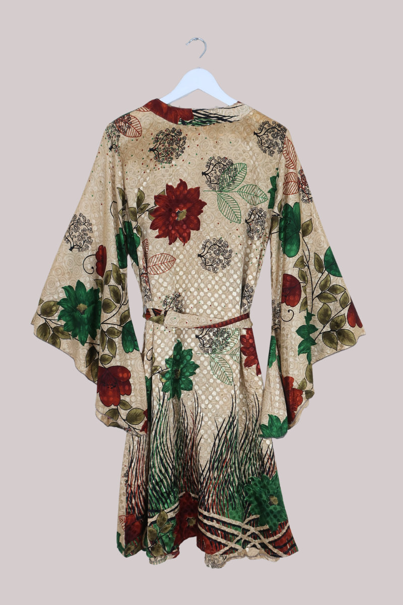 Gemini Kimono in Ecru Blooming Florals - Size L/XL