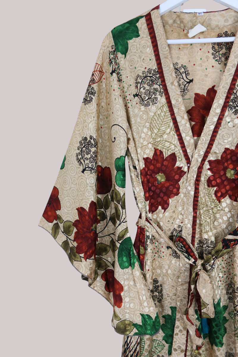 Gemini Kimono in Ecru Blooming Florals - Size L/XL