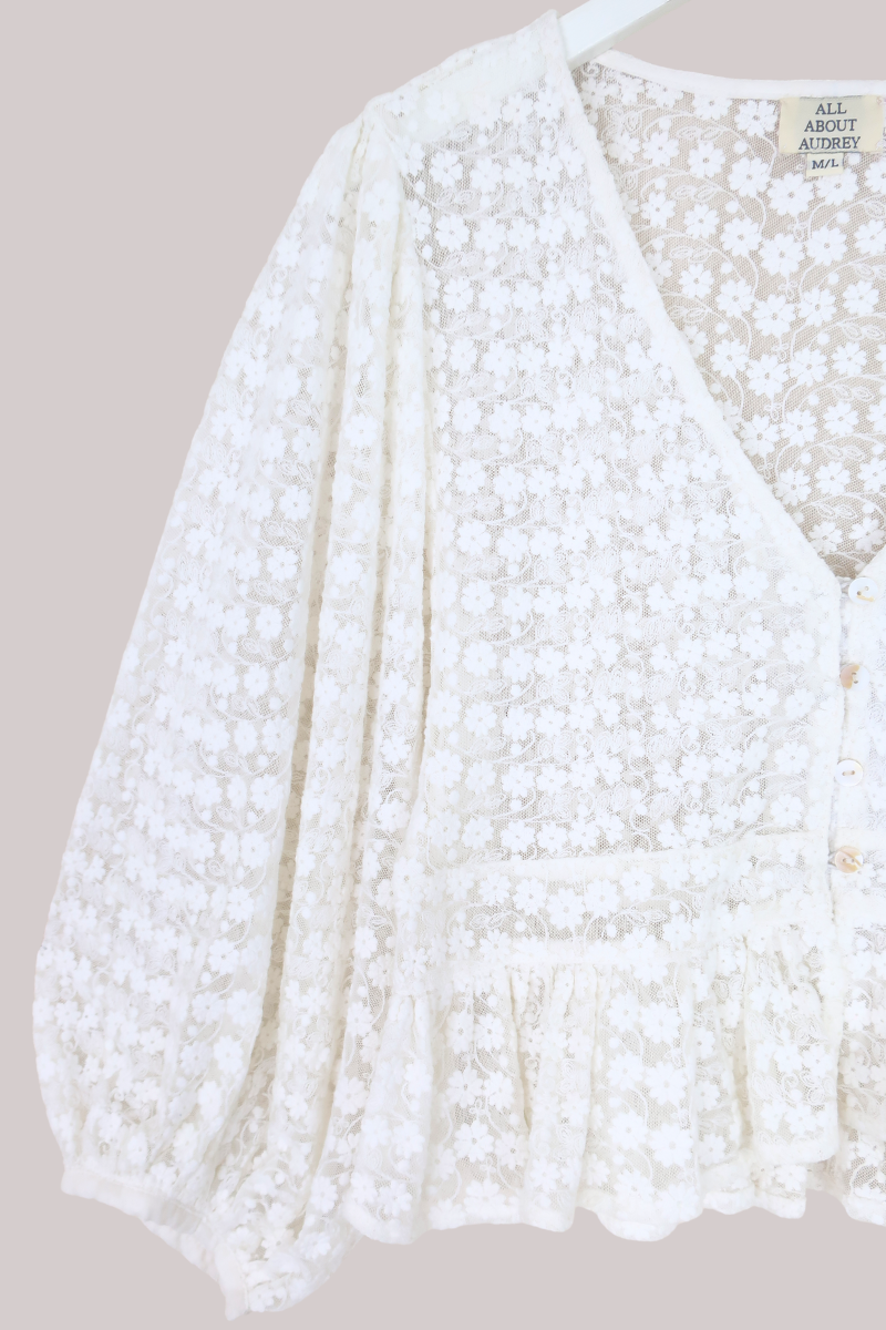 Catherine Lace Blouse in Diary White