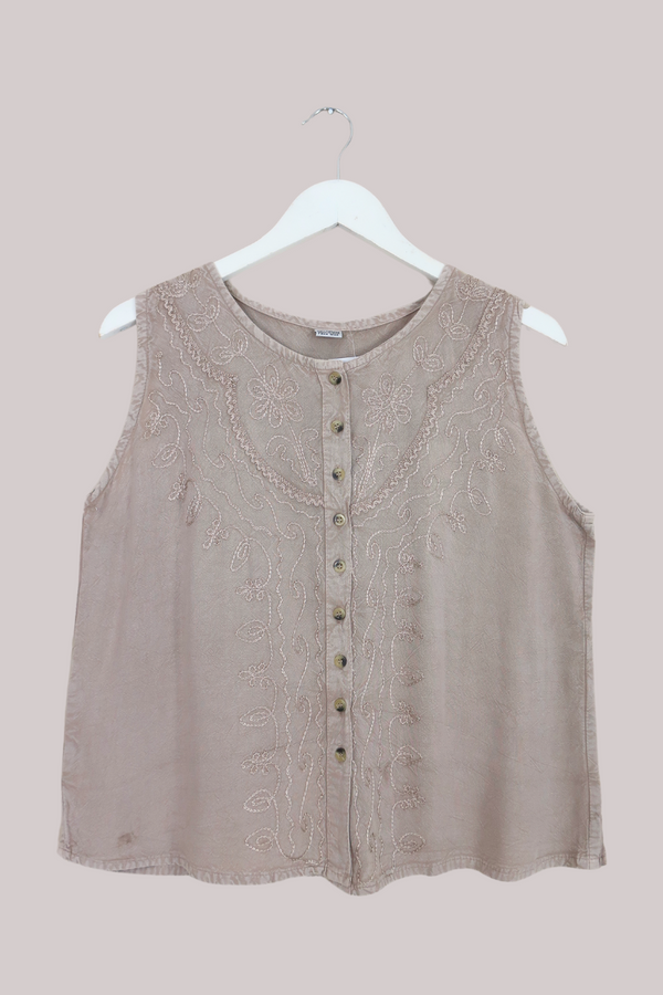 Embroidered Waistcoat Vest Top in Maple White - Free Size