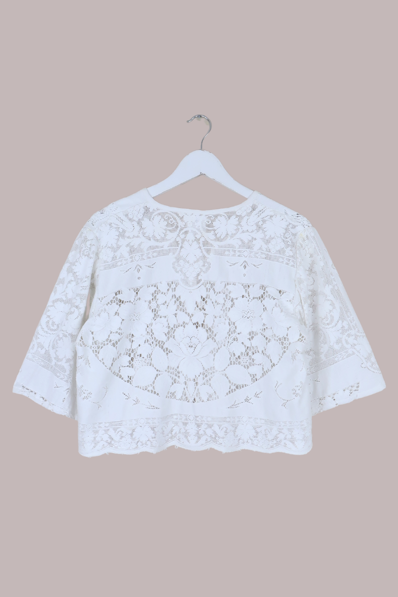 Francesca Cropped Blouse in Dandelion White Lace - Free Size