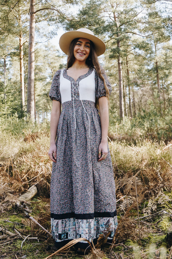 Vintage 70s Prairie Dress - Scattered Spring Floral- Size XS