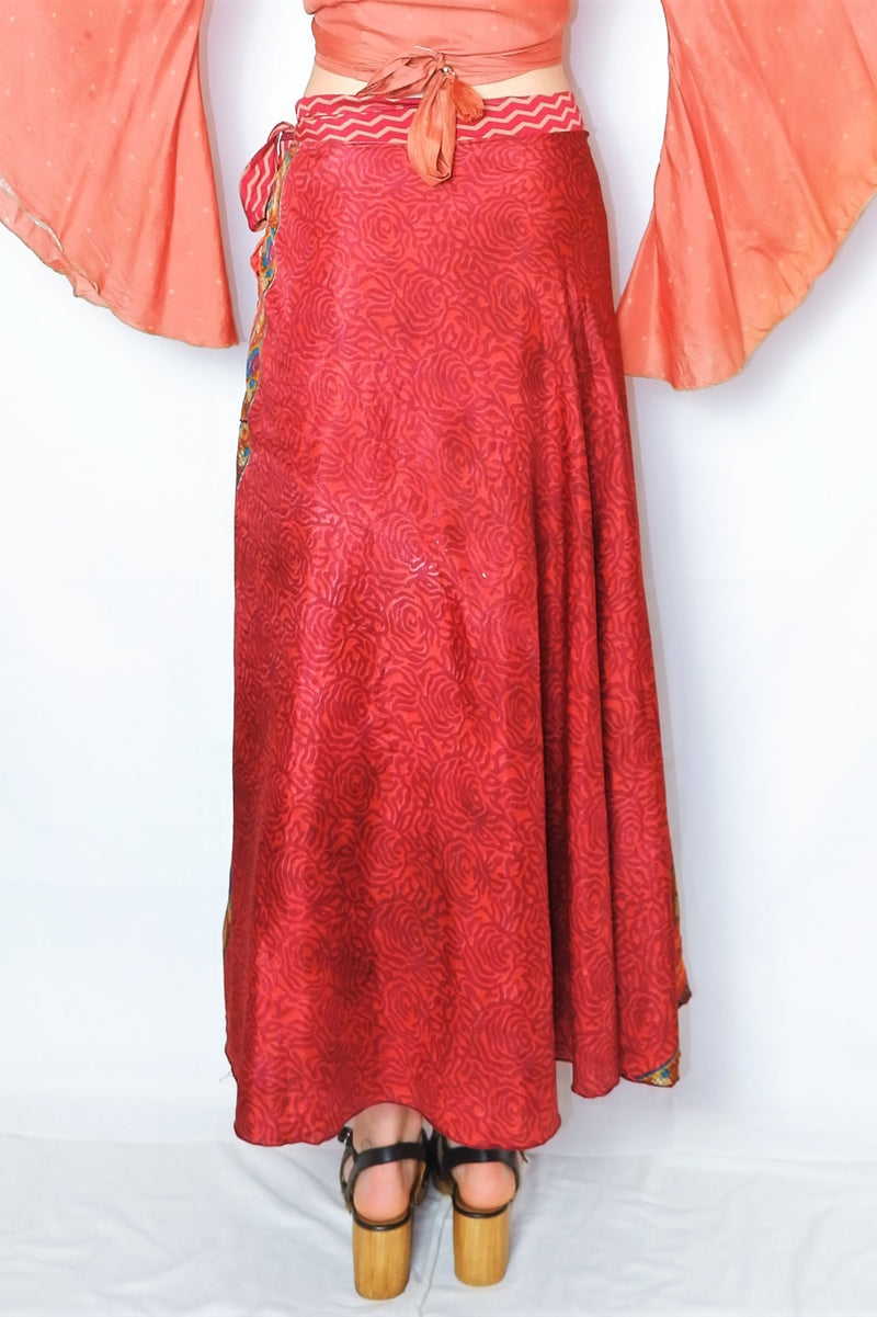 River Reversible Wrap Skirt - Vintage Indian Sari - Raspberry & Peanut Zigzags - Free Size