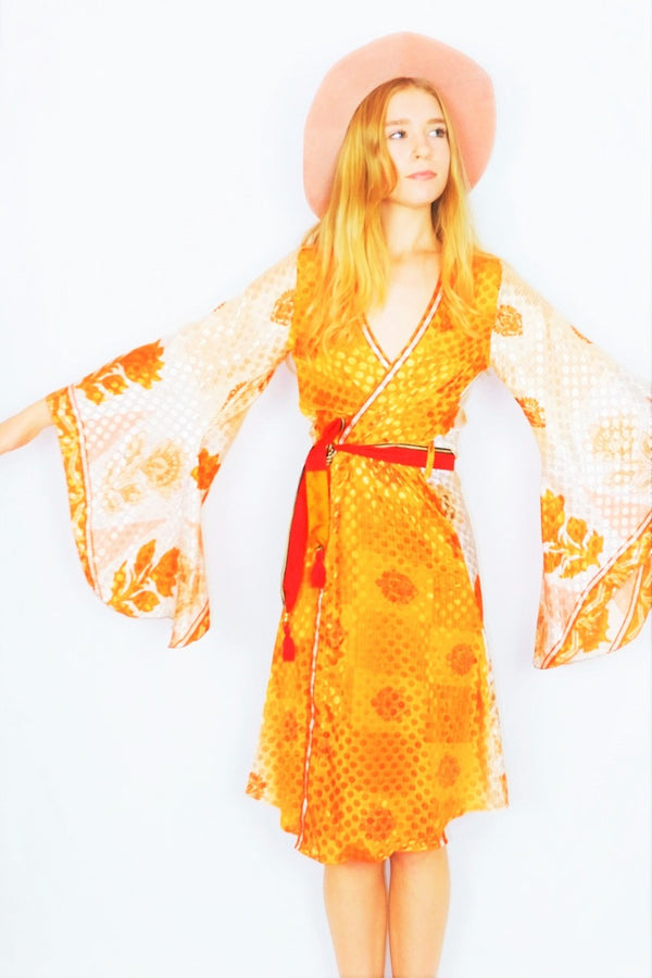 Gemini Kimono - Ivory & Pale Orange Floral Shimmer - Vintage Indian Sari - XS by All About Audrey