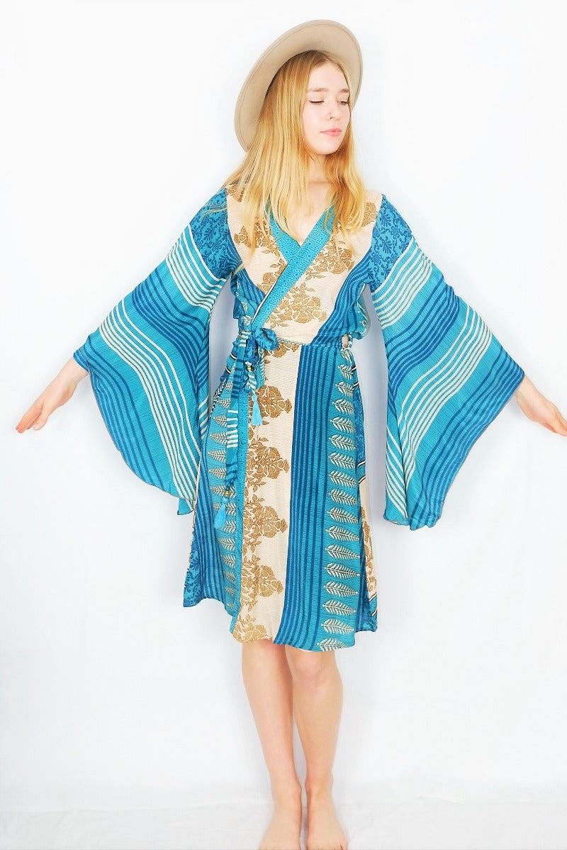 Gemini Kimono - Turquoise & Sandstone Floral Crest - Vintage Indian Sari - M/L by all about audrey