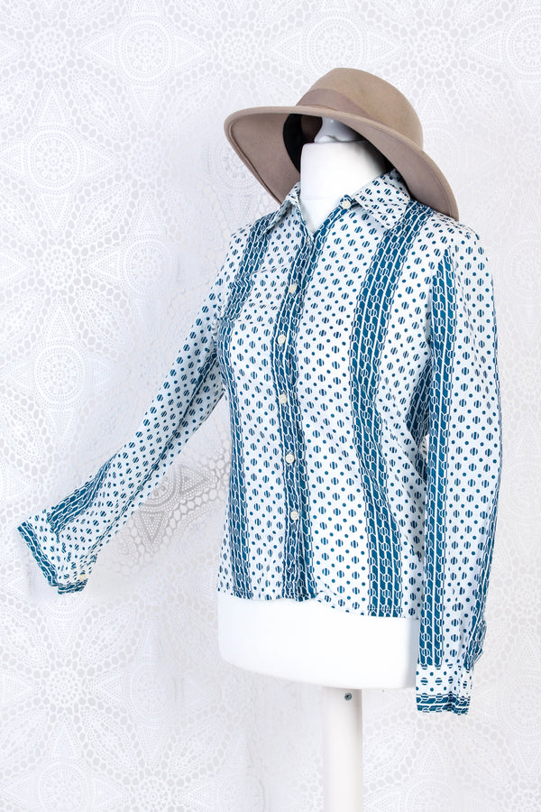 SALE Vintage Long Sleeve Shirt - Blue & White Graphic - Size S/M