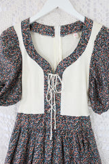 Vintage 70s Prairie Dress - Scattered Spring Floral- Size XS