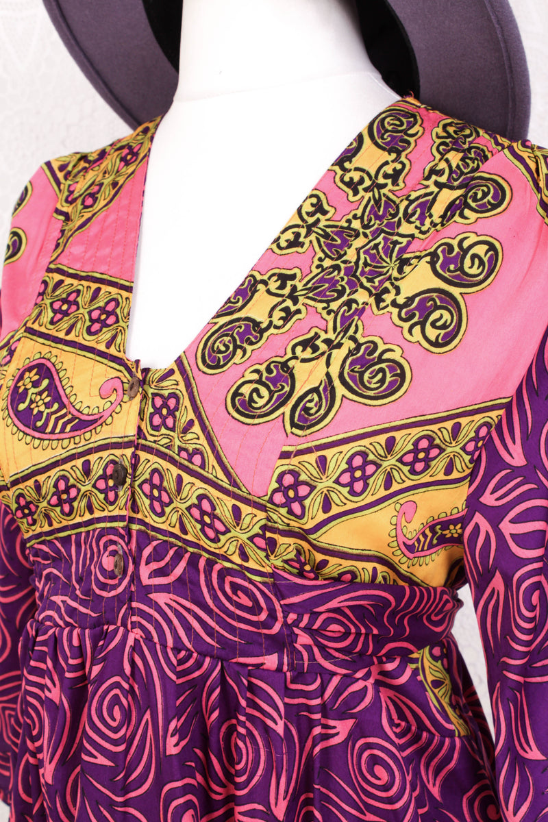 Lunar Mini Dress - Vintage Indian Sari - Flamingo & Violet Spiral - Free Size M/L
