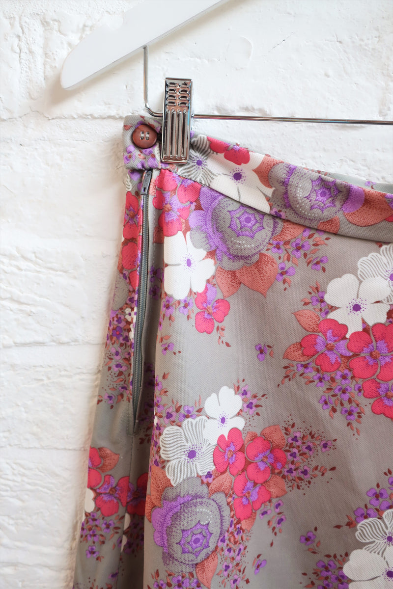 Vintage Skirt - Pistachio with Vibrant Floral - Size S/M