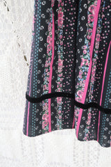 70's Vintage Skirt - Charcoal, Bright Pink & Sky Blue Floral - S