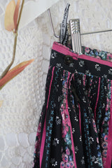 70's Vintage Skirt - Charcoal, Bright Pink & Sky Blue Floral - S